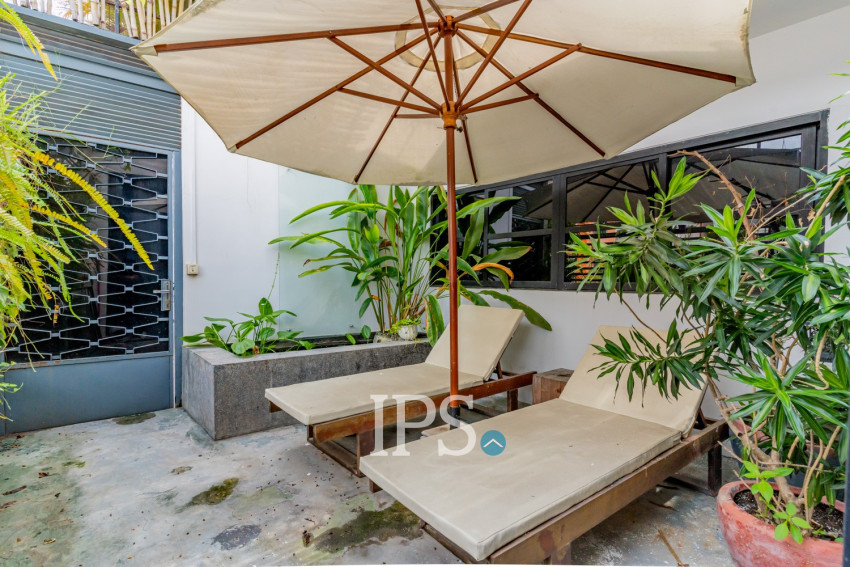 Renovated Duplex 3 Bedroom Apartment For Rent - Beoung Prolit, Phnom Penh