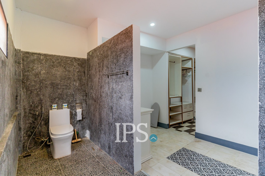 Renovated Duplex 3 Bedroom Apartment For Rent - Beoung Prolit, Phnom Penh