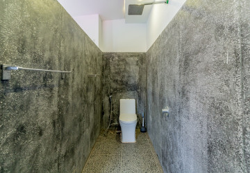 Renovated Duplex 3 Bedroom Apartment For Rent - Beoung Prolit, Phnom Penh thumbnail