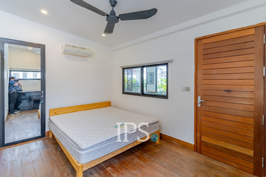 Renovated Duplex 3 Bedroom Apartment For Rent - Beoung Prolit, Phnom Penh