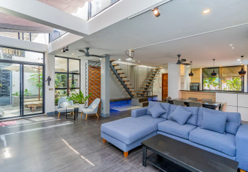 Renovated Duplex 3 Bedroom Apartment For Rent - Beoung Prolit, Phnom Penh thumbnail