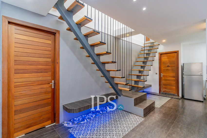 Renovated Duplex 3 Bedroom Apartment For Rent - Beoung Prolit, Phnom Penh