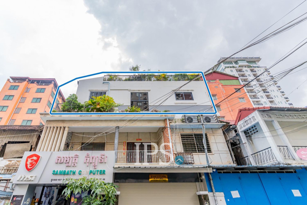 Renovated Duplex 3 Bedroom Apartment For Rent - Beoung Prolit, Phnom Penh - Image 42