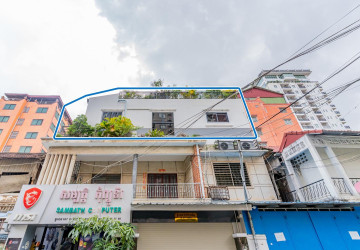 Renovated Duplex 3 Bedroom Apartment For Rent - Beoung Prolit, Phnom Penh thumbnail
