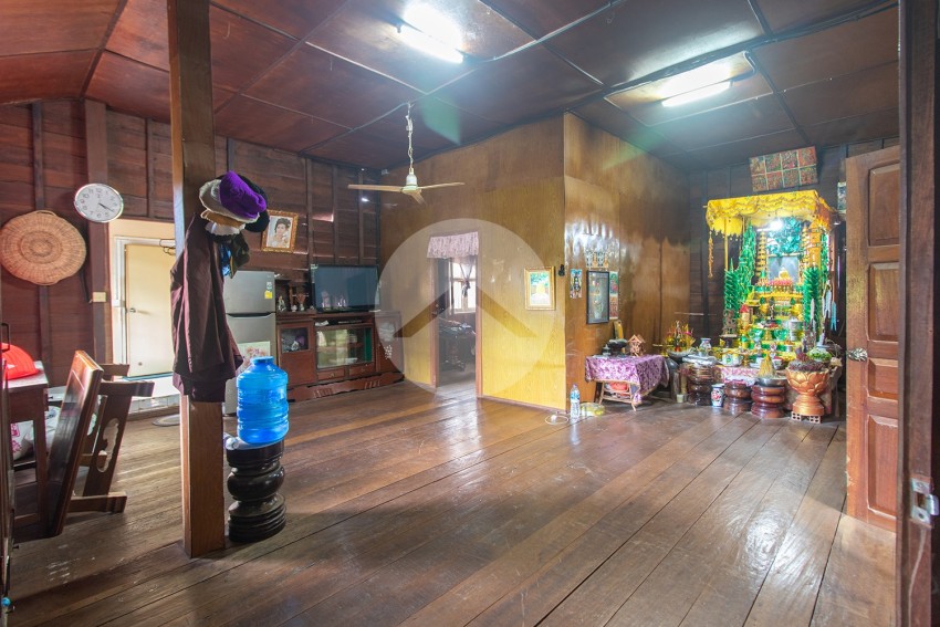 11 Bedroom Khmer Style House For Sale - Slor Kram, Siem Reap