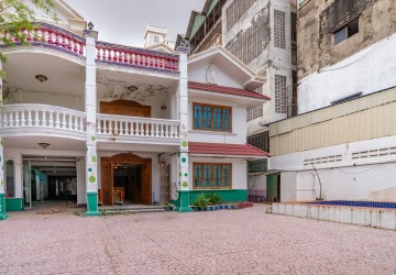 4 Bedroom Commercial Villa For Rent - Daun Penh, Phnom Penh thumbnail