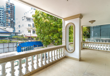13 Bedroom Commercial Villa For Rent - Chakto Mukh, Phnom Penh thumbnail
