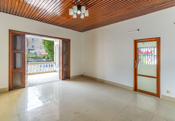 13 Bedroom Commercial Villa For Rent - Chakto Mukh, Phnom Penh thumbnail