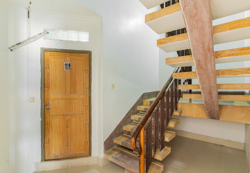 13 Bedroom Commercial Villa For Rent - Chakto Mukh, Phnom Penh thumbnail