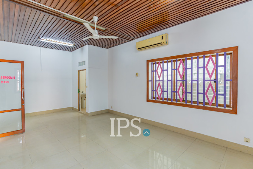 13 Bedroom Commercial Villa For Rent - Chakto Mukh, Phnom Penh
