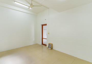 13 Bedroom Commercial Villa For Rent - Chakto Mukh, Phnom Penh thumbnail