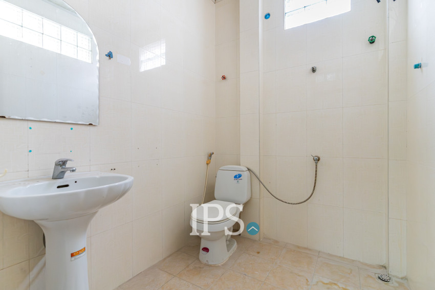 13 Bedroom Commercial Villa For Rent - Chakto Mukh, Phnom Penh