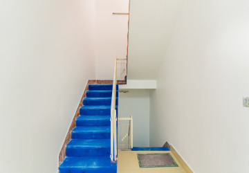 13 Bedroom Commercial Villa For Rent - Chakto Mukh, Phnom Penh thumbnail