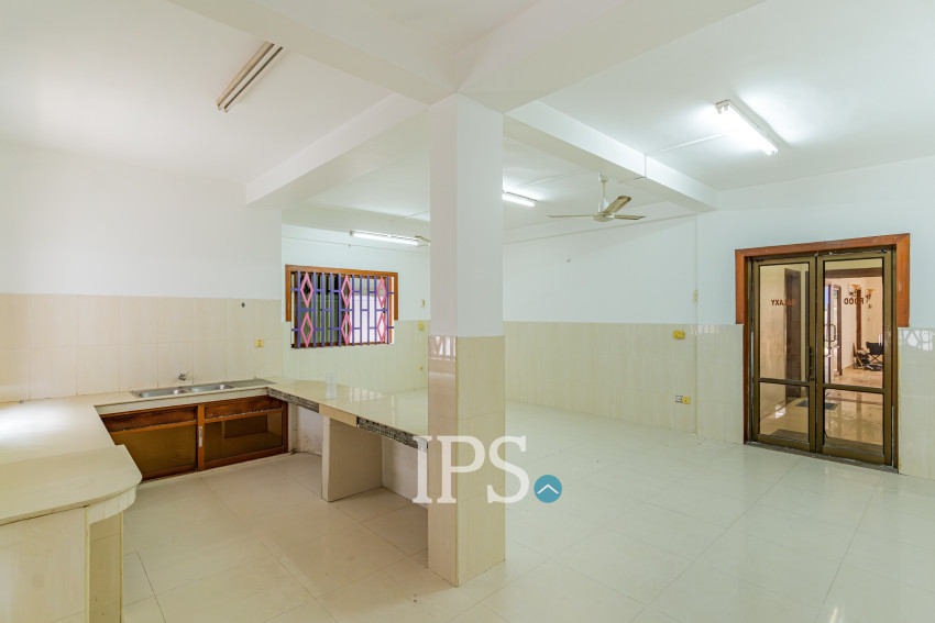 13 Bedroom Commercial Villa For Rent - Chakto Mukh, Phnom Penh
