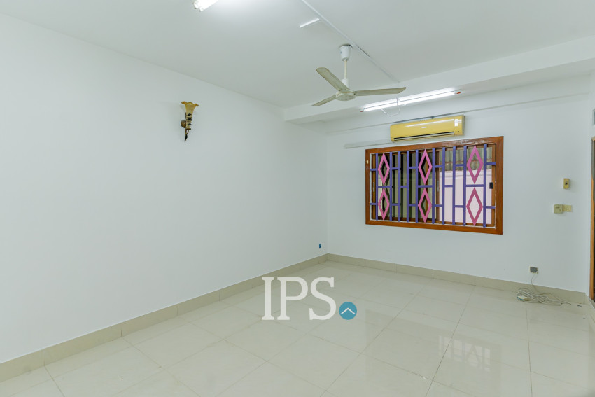 13 Bedroom Commercial Villa For Rent - Chakto Mukh, Phnom Penh