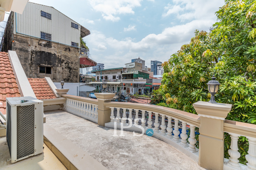 13 Bedroom Commercial Villa For Rent - Chakto Mukh, Phnom Penh