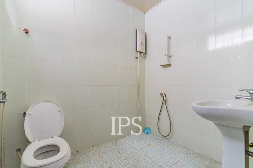 13 Bedroom Commercial Villa For Rent - Chakto Mukh, Phnom Penh
