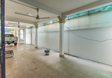 13 Bedroom Commercial Villa For Rent - Chakto Mukh, Phnom Penh thumbnail