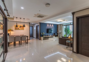 14th Floor 3 Bedroom Condo For Sale - De Castle Royal, BKK1, Phnom Penh thumbnail