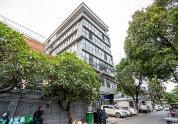 100 Sqm Office Space For Rent - BKK1, Phnom Penh thumbnail