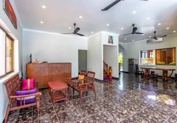 15 Bedroom Boutique Hotel For Rent - Svay Dangkum, Siem Reap thumbnail