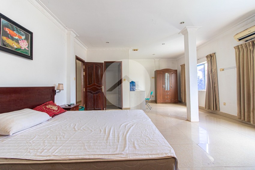 33 Bedroom Hotel For Rent - Svay Dangkum, Siem Reap