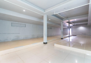 32 Bedroom Hotel For Rent - Svay Dangkum, Siem Reap thumbnail