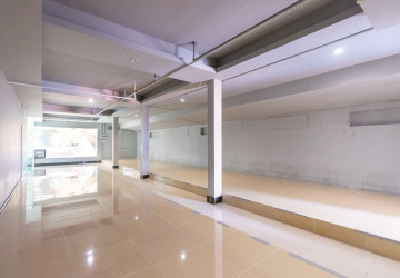 32 Bedroom Hotel For Rent - Svay Dangkum, Siem Reap thumbnail