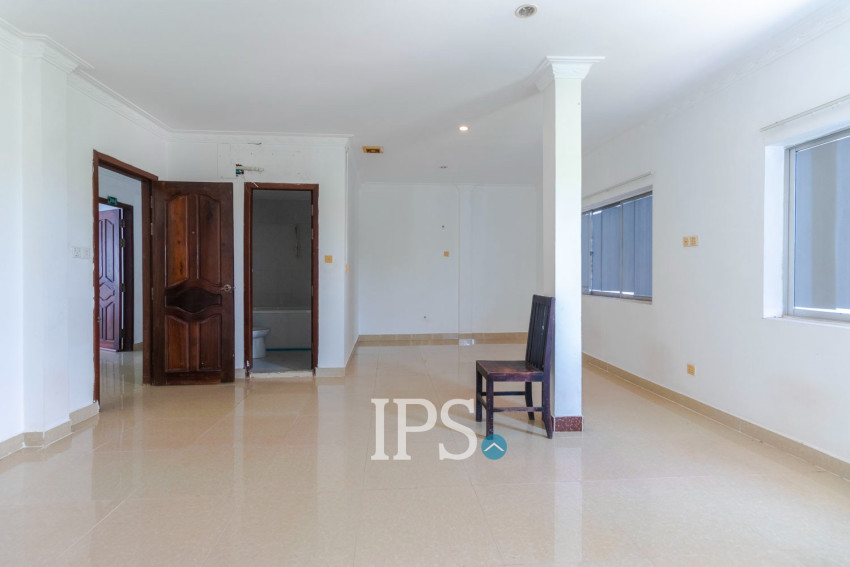 32 Bedroom Hotel For Rent - Svay Dangkum, Siem Reap