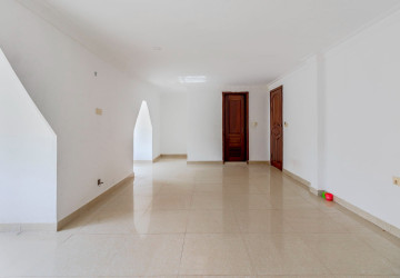 32 Bedroom Hotel For Rent - Svay Dangkum, Siem Reap thumbnail