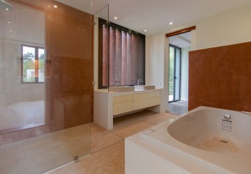 4 Bedroom Luxury Villa For Sale -  Sambour, Siem Reap thumbnail