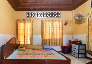 5 Bedroom Villa For Sale - Svay Dangkum, Siem Reap thumbnail