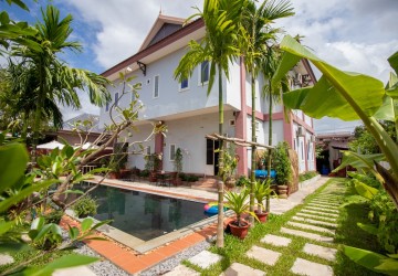 7 Bedroom Commercial Villa For Rent - Sala Kamreuk, Siem Reap thumbnail