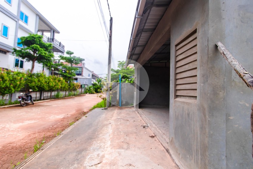 3 Bedroom House and 384 Sqm Land For Sale - Svay Thom, Siem Reap