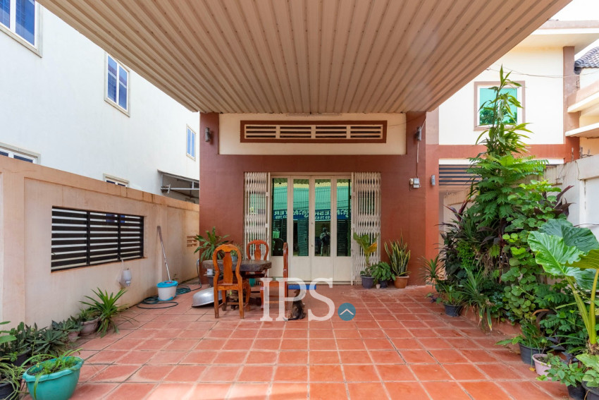 6 Bedroom Villa For Sale - Svay Dangkum, Siem Reap