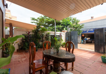 6 Bedroom Villa For Sale - Svay Dangkum, Siem Reap thumbnail