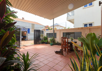 6 Bedroom Villa For Sale - Svay Dangkum, Siem Reap thumbnail