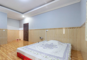 6 Bedroom Villa For Sale - Svay Dangkum, Siem Reap thumbnail