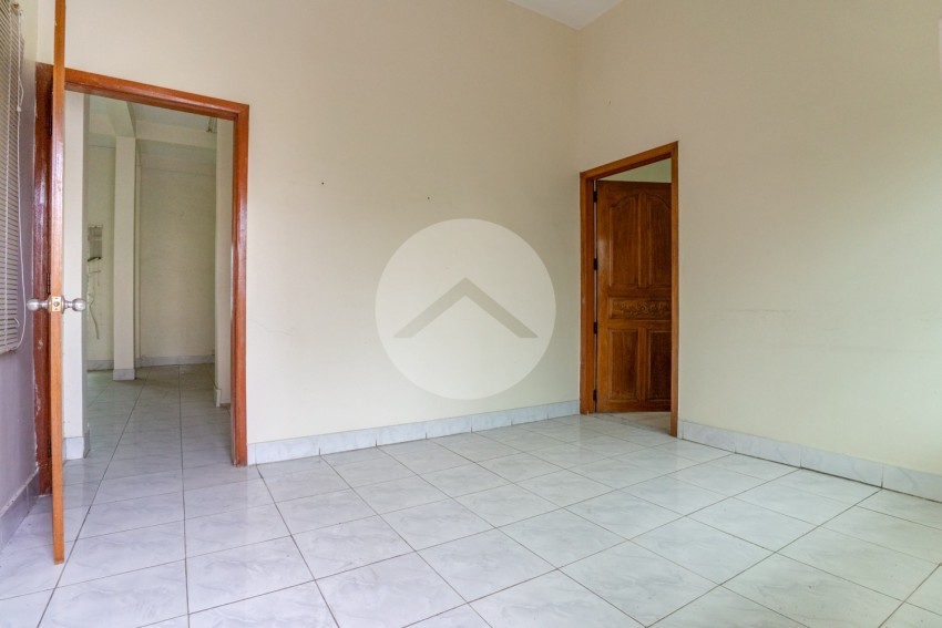 8 Bedroom Commercial Villa For Rent - Daun Penh, Phnom Penh