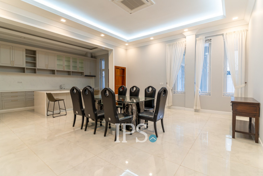 6 Bedroom Villa For Rent - Tonle Bassac, Phnom Penh