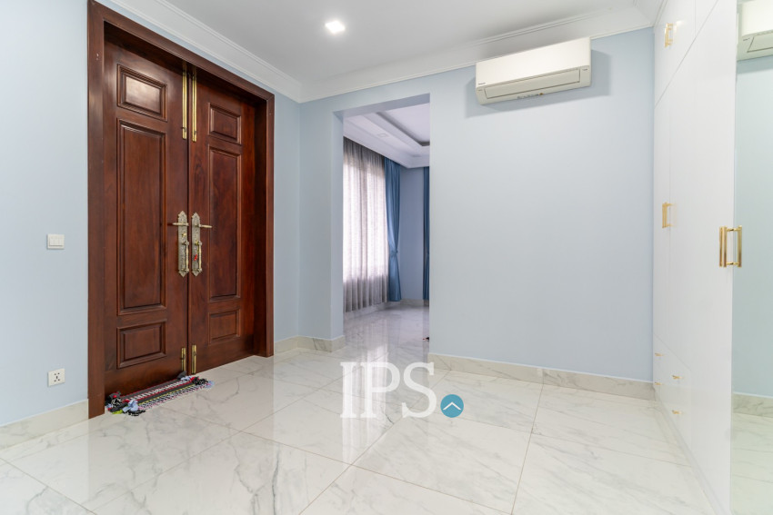 6 Bedroom Villa For Rent - Tonle Bassac, Phnom Penh