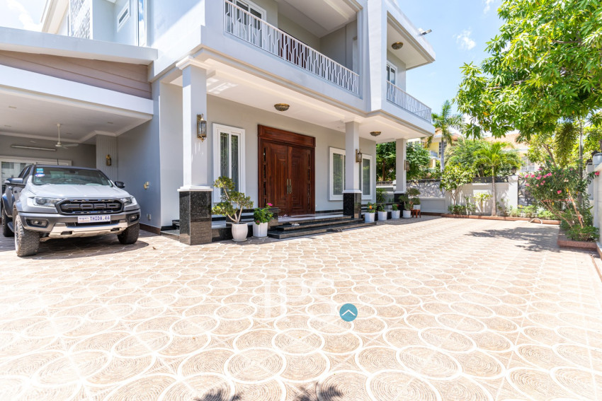 6 Bedroom Villa For Rent - Tonle Bassac, Phnom Penh