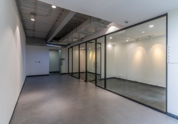 56 Sqm Office Space For Rent - Wat Phnom, Phnom Penh thumbnail