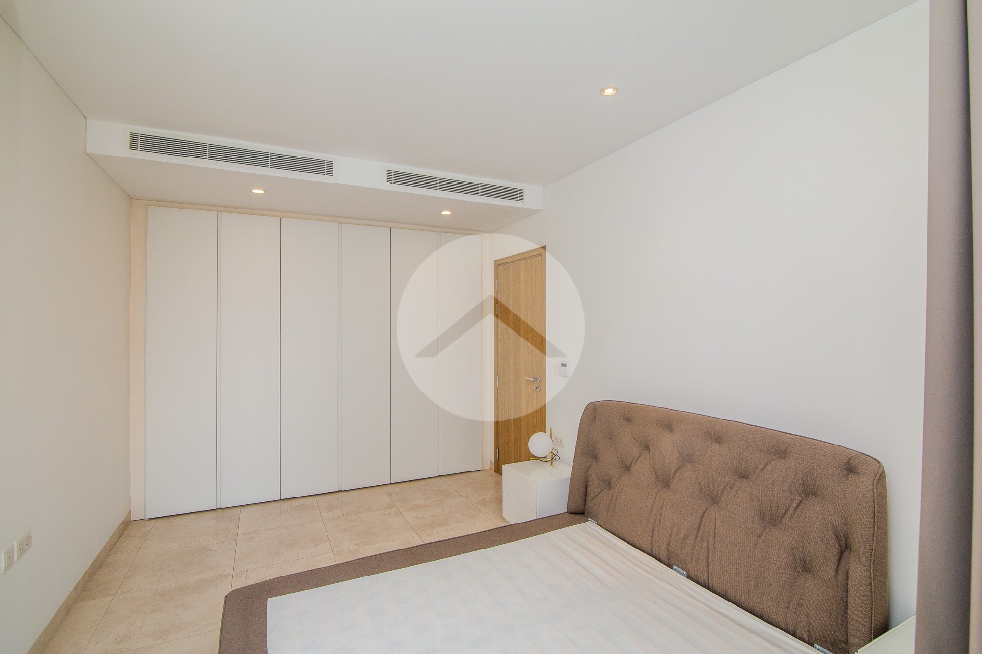 6th Floor 1 Bedroom Condo For Sale - Embassy Residences, Phnom Penh - Image 11