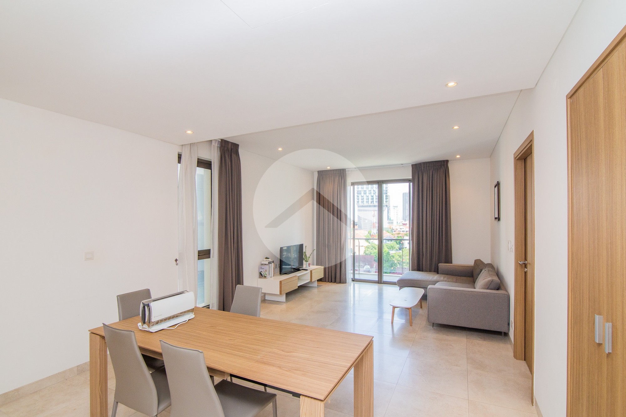 6th Floor 1 Bedroom Condo For Sale - Embassy Residences, Phnom Penh - Image 2