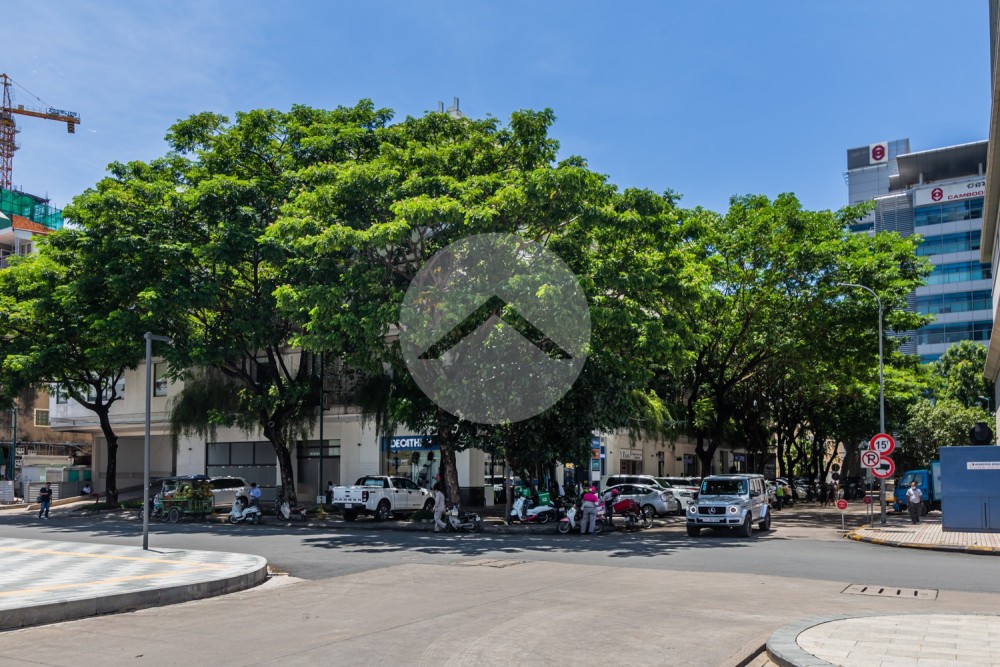 277 Sqm Office Space For Rent - Wat Phnom, Phnom Penh - Image 3