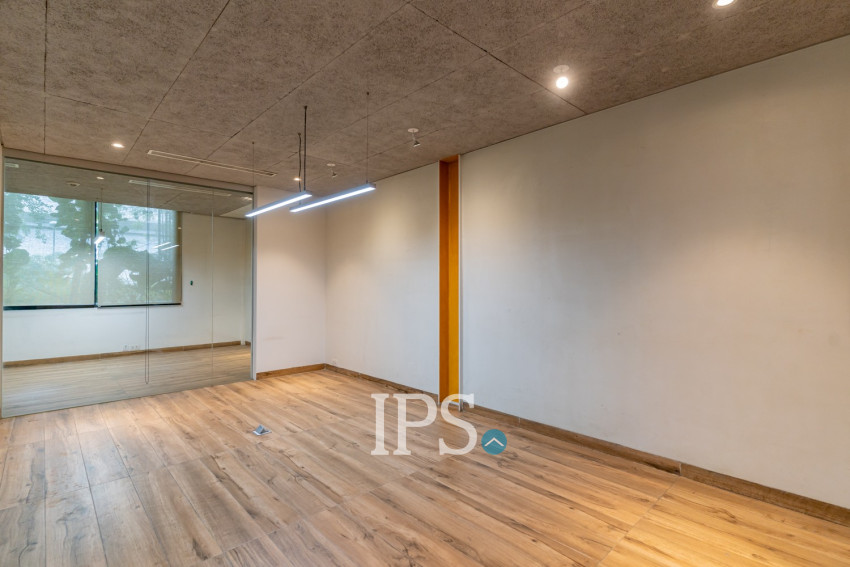 277 Sqm Office Space For Rent - Wat Phnom, Phnom Penh