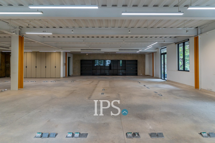 277 Sqm Office Space For Rent - Wat Phnom, Phnom Penh