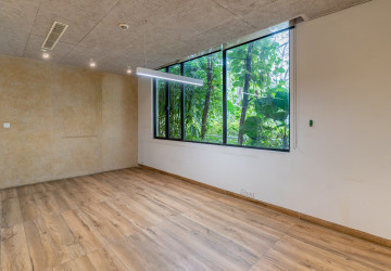 277 Sqm Office Space For Rent - Wat Phnom, Phnom Penh thumbnail