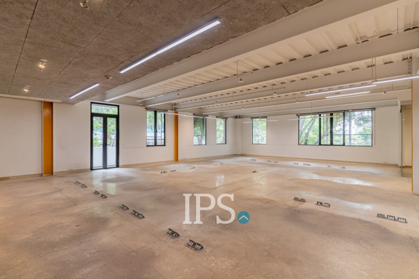 277 Sqm Office Space For Rent - Wat Phnom, Phnom Penh